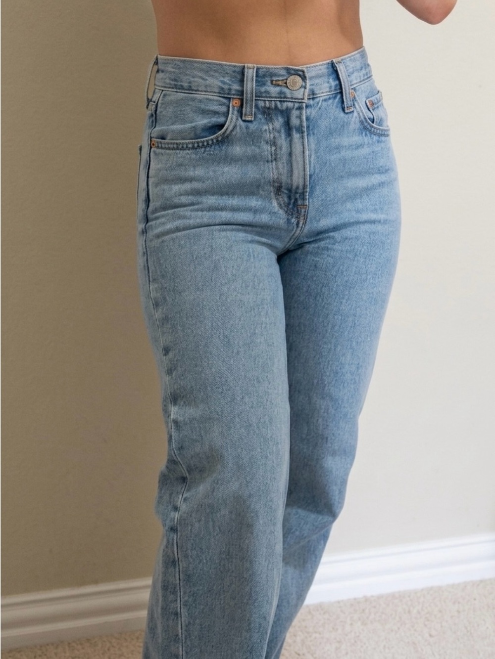 Brand New Levi's High-Rise Straight Leg Jeans in Light Blue